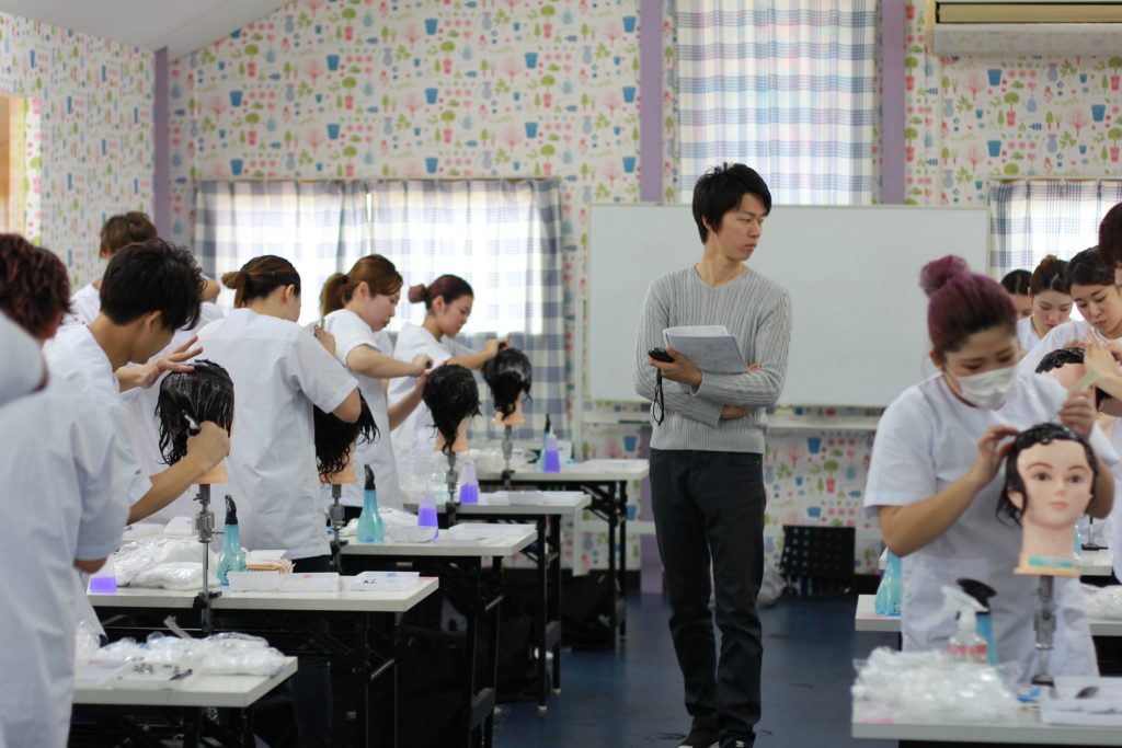グルノーブル美容専門学校